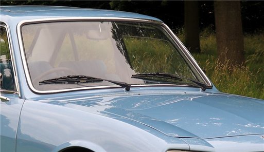 Parabrezza Vetro Cristallo PEUGEOT 504 Parabrezza Vetro Cristallo PEUGEOT 504