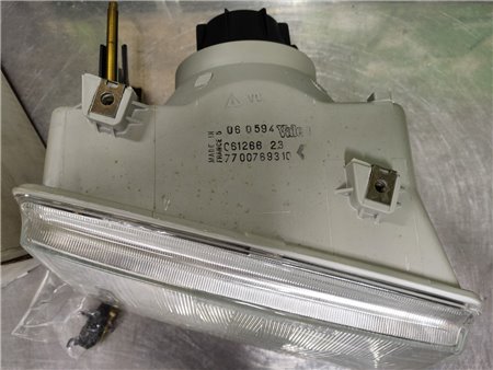 Faro Fanale Anteriore Destro DX Renault 21 / Trafic - Valeo 060594