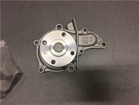 Pompa Acqua Toyota Carina 1.6 16V Cellca 1.8 TRW FP7491