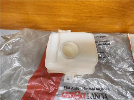 Vaschetta Serbatoio Liquido Lavavetri Fiat 127 / Panda 30 - 45 4478430