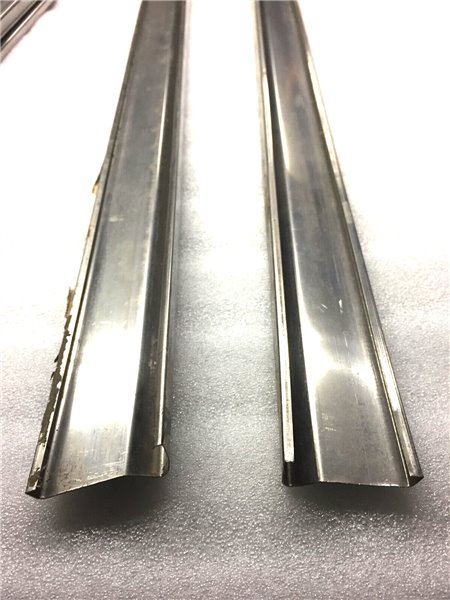 FIAT 1500 - PAIR OF PROFILE SILL
