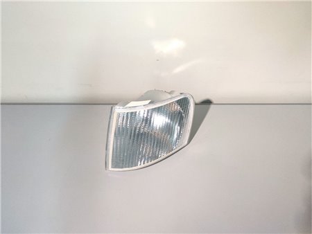 FORD ESCORT - LUZ Frente de Esquerda