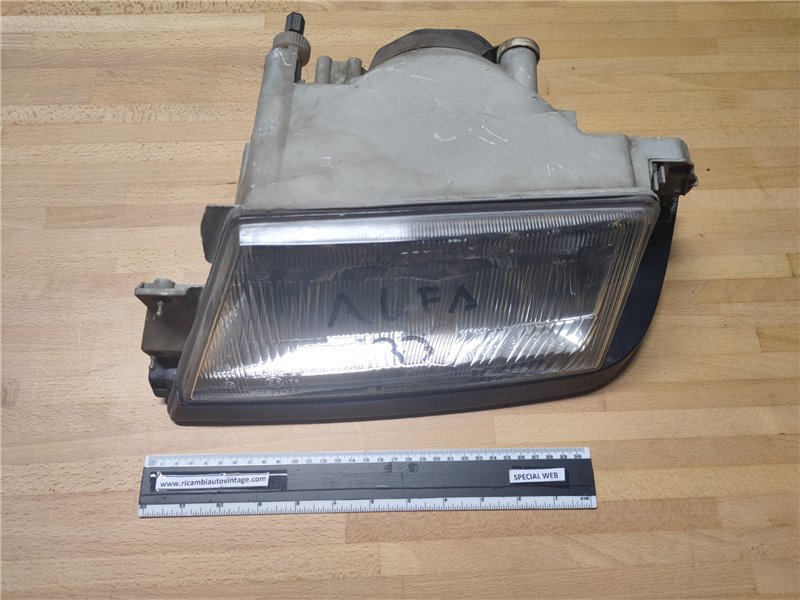 Faro Fanale Anteriore Sinistro Alfa Romeo 33 2° Serie - Carello 827 03.467.748 USATO