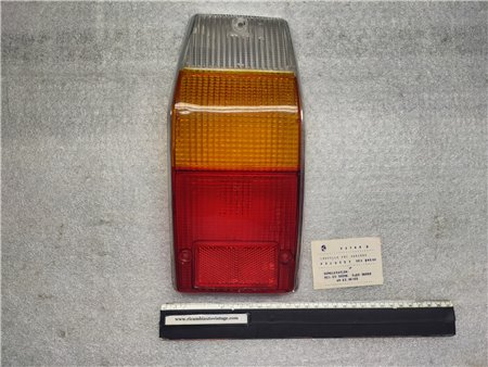 Plastica Fanale Posteriore Destro PEUGEOT 504 BREAK - PV P2869