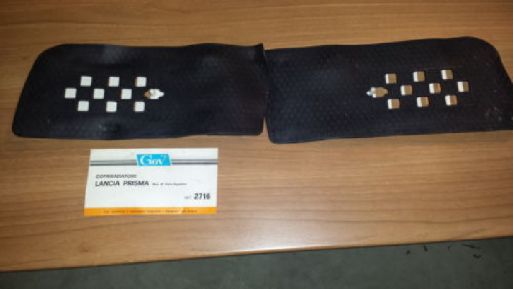 LANCIA PRISMA - MASCHERINA IN GOMMA COPRI RADIATORE