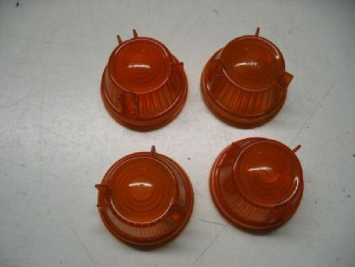 RENAULT 4 - PLASTICA FANALINO ANTERIORE SINISTRO O DESTRO ARANCIONE